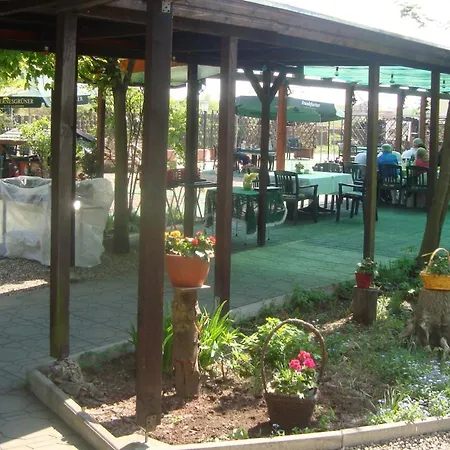 Отель Goldener Hahn Франкфурт/Одер