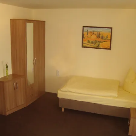 Hotel Goldener Hahn Frankfurt (Oder)