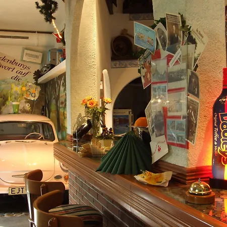 Goldener Hahn Отель