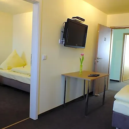 Goldener Hahn Otel 3*