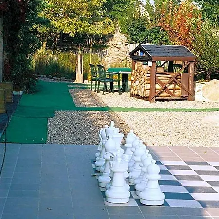 Goldener Hahn Otel 3*