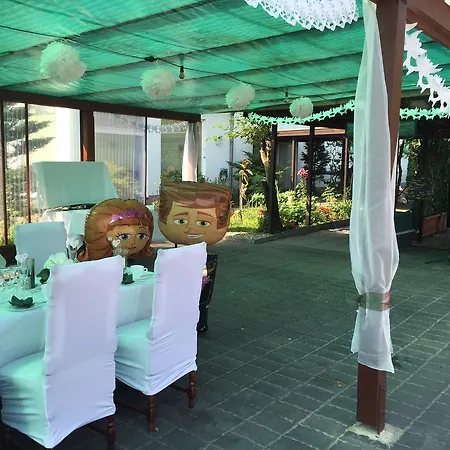 Goldener Hahn Hotel 3*