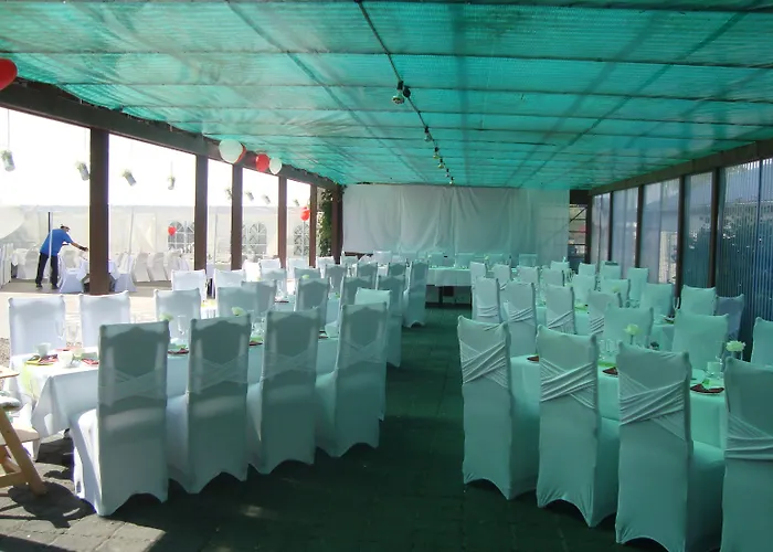 Hotel Goldener Hahn 3*